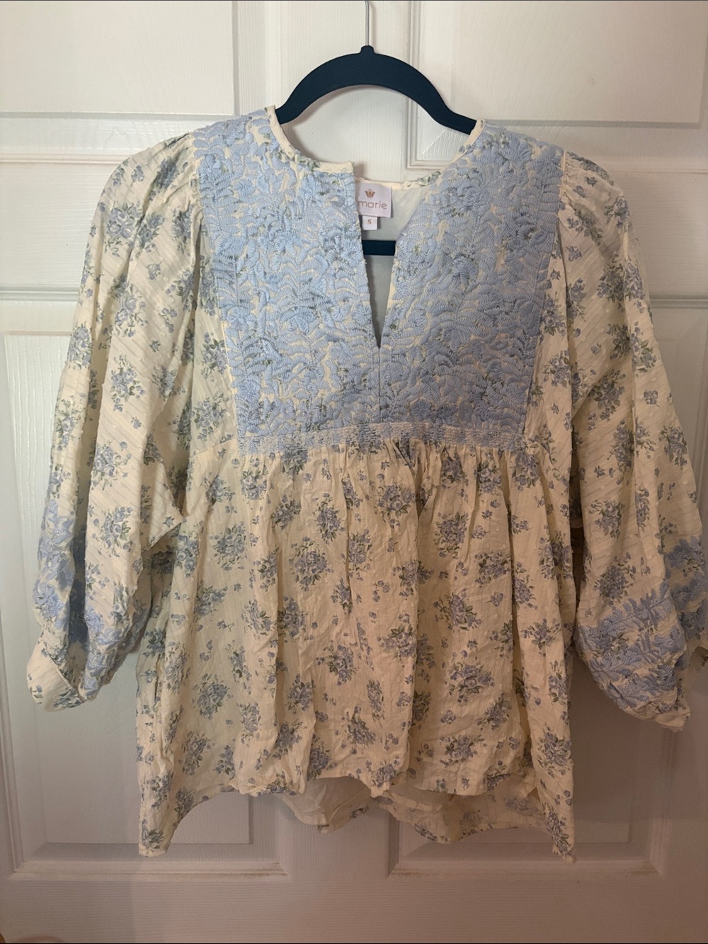 Embroidered Yoke Floral Peasant Tunic in Light Blue and Cream